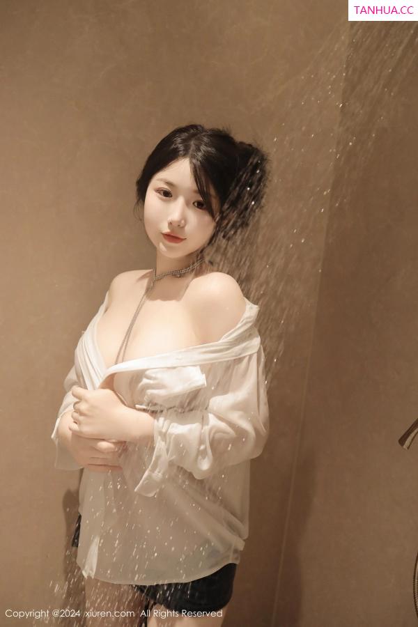   [XiuRen]高清写真图 2024.04.16 No.8400 陈小花 美胸性感第46张图片
